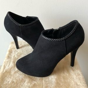 Xappeal Booties Size 7